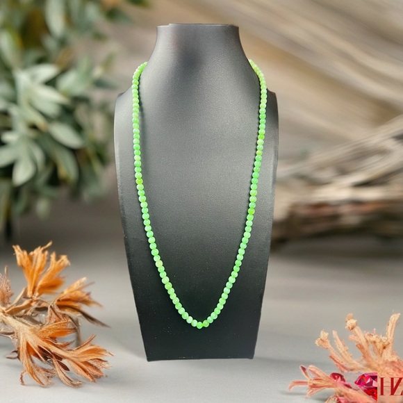 Burmese Natural Jadeite Jade Apple Green Color Jade Bead Necklace